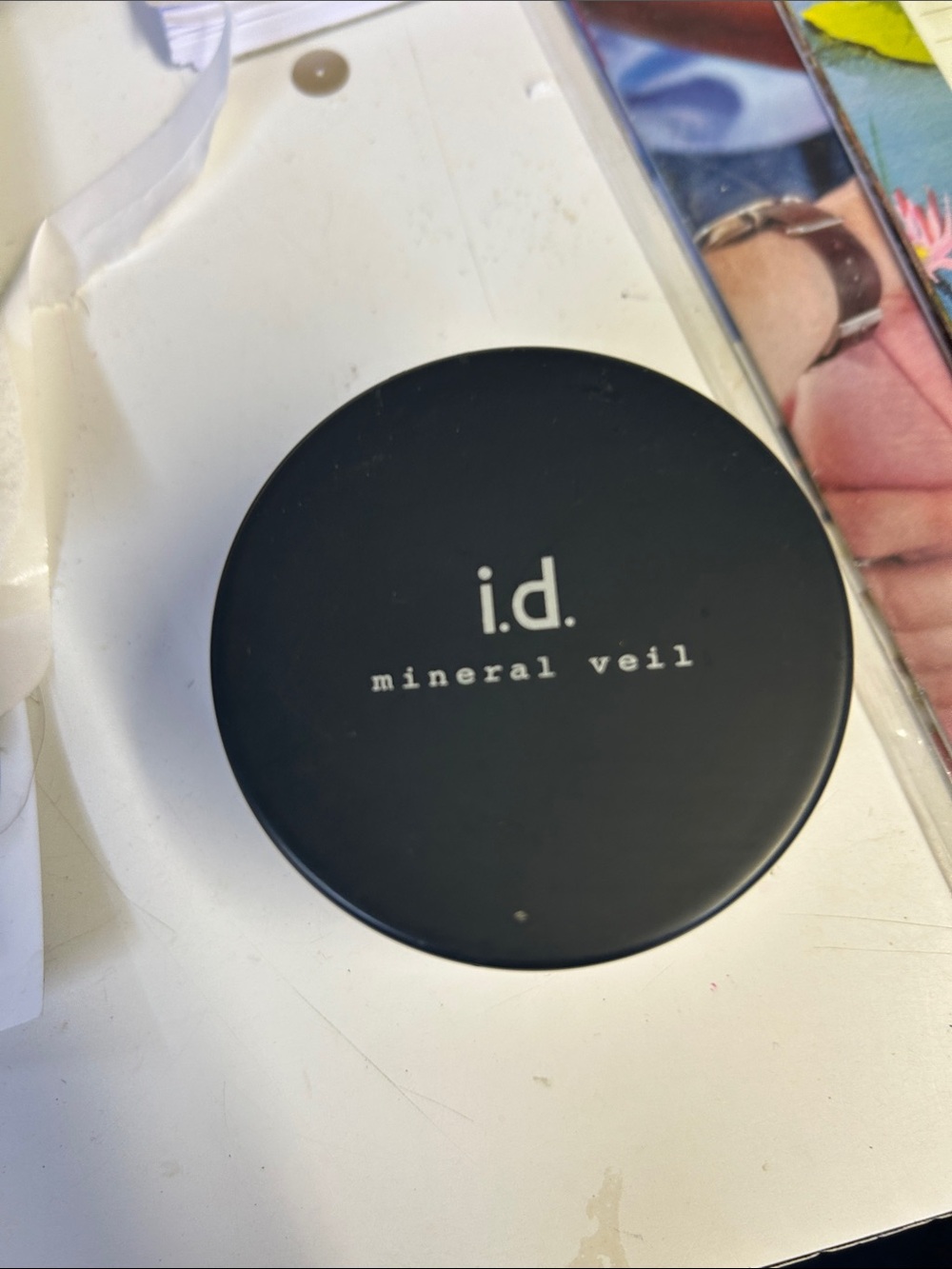 bareMinerals Tinted Illuminating Mineral Veil - Warm Beige